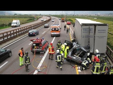 Die Freiwillige Feuerwehr ist immer bereit [Doku Feuerwehr 2015]