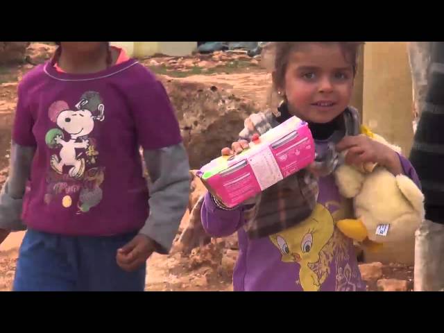 Entrega de ayuda humanitaria al norte de Alepo (Siria)