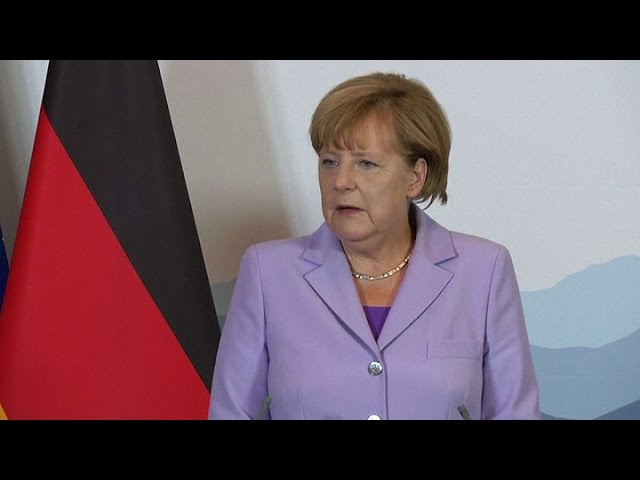 Merkel anunció avance plan franco-alemán de reparto de cuotas de inmigrantes en países de UE