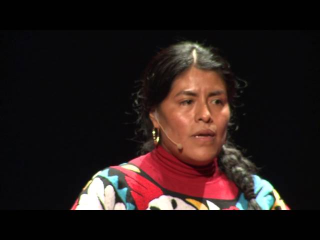 COMO ARREBATÉ LOS DERECHOS QUE LA VIDA ME NEGÓ | Eufrosina Cruz Mendoza | TEDxCuauhtémoc