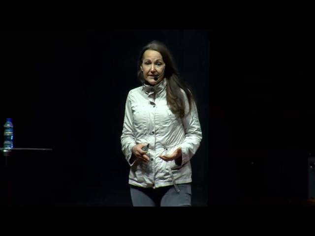 Lectura en la era digital | Renata Villers | TEDxPuraVidaED