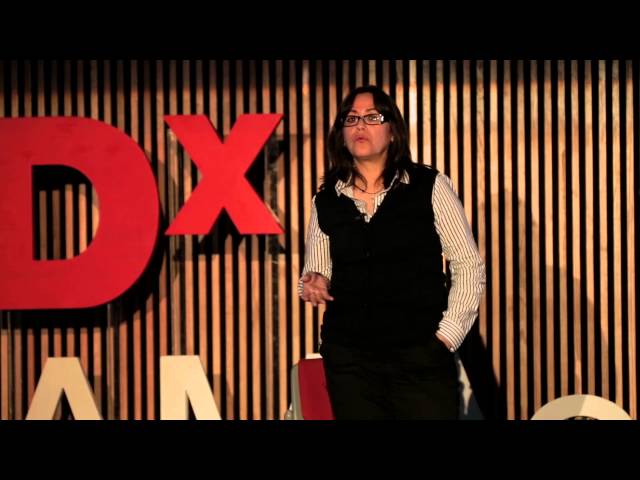 Mi formación como reportera | Nora Patricia Jara | TEDxUNAMAcatlán