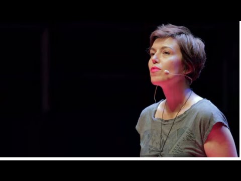 ¿Por qué me vigilan, si no soy nadie? | Marta Peirano | TEDxMadrid